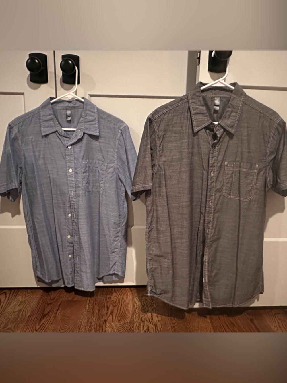 Men's Short-Sleeve Button-Down Shirt - Light Blue and Gray